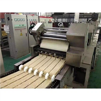 Instant-Nudelmaschine